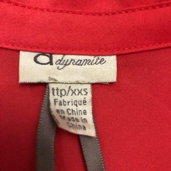 Flamingo hot pink hi lo Dynamite blouse - Picture 4 of 5